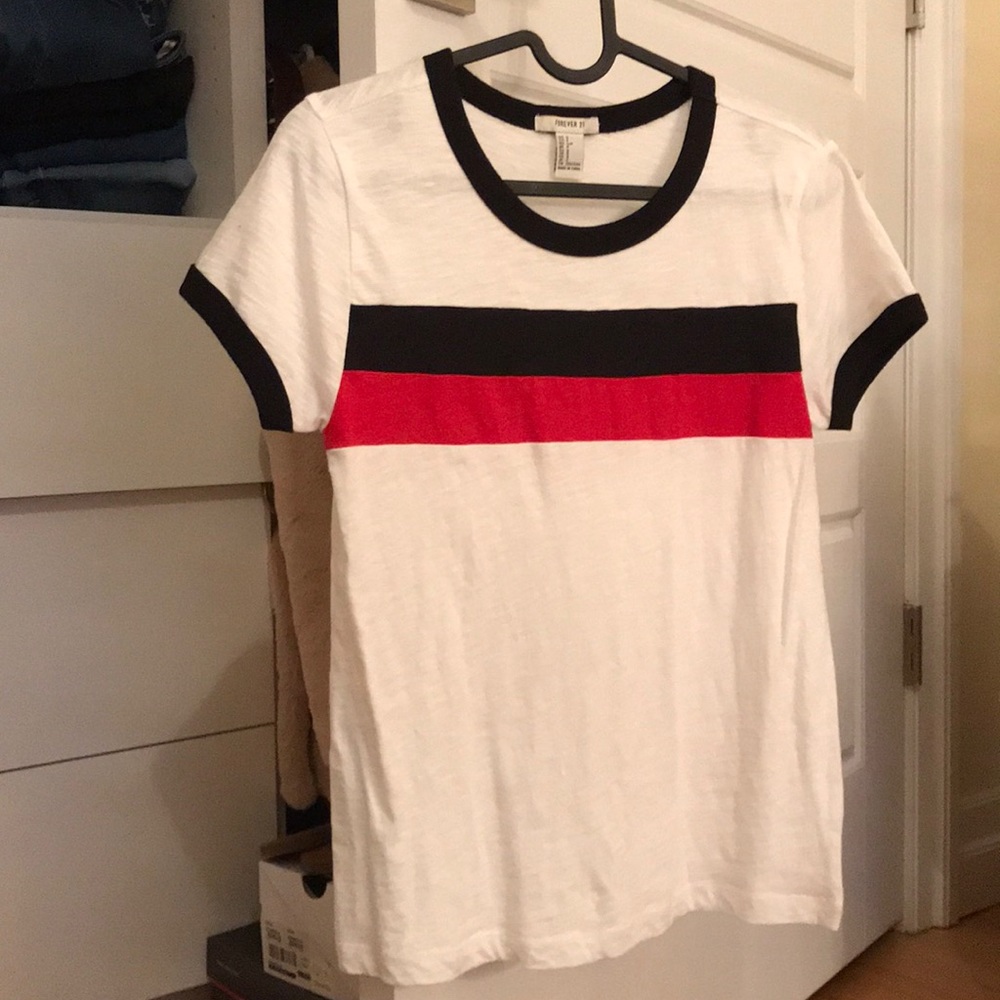 Forever 21 T-shirt